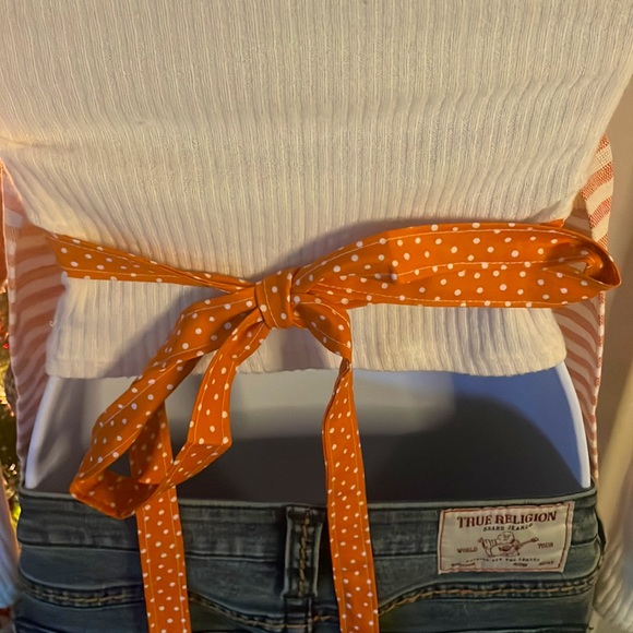 Handmade orange/pink polka dot Apron - Picture 6 of 10